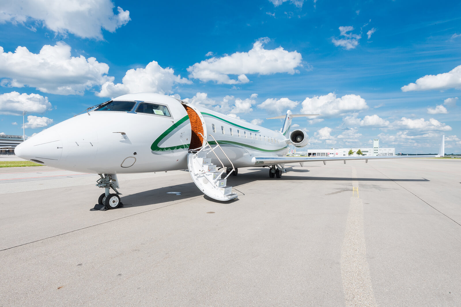 BOMBARDIER CHALLENGER 850 BOMBARDIER CHALLENGER 850